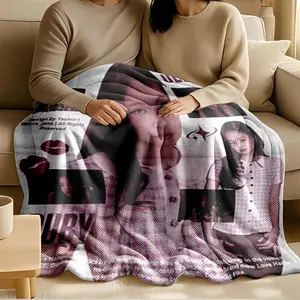 1 piece Jennie and Ruby's joint photobook "Love Hangover" themed flannel blanket - Modern design geometric pattern flannel sofa blanket, suitable for beds and sofas, all-season use, super soft and comfortable, digitally printed pattern, 100%