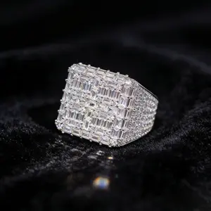 1PC wide-faced square synthetic zirconia ring, with a domineering and trendy style, fully studded with sparkling synthetic zirconia, suitable for fashionable individuals who pursue personalized accessories to wear at parties and other occasions