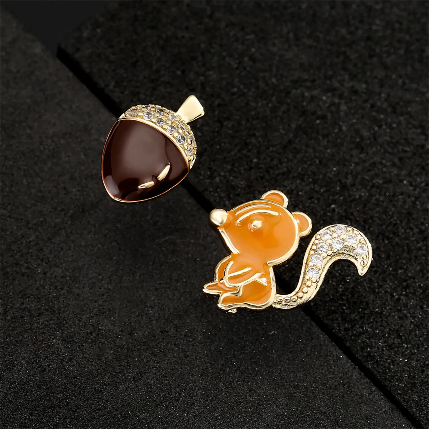 2026 New Arrival Gold Copper Wedding Stud Earrings for Female, Luxury Zirconia Flower Dragonfly Motif Jewelry (Sports & Outdoor Accessory Complement)
