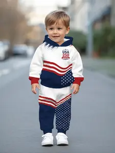 Red, blue and white wavy star-striped printed casual hooded sweatshirt set for baby boys, comfortable and casual, perfect for daily outings, a trendy and versatile gift for little boys