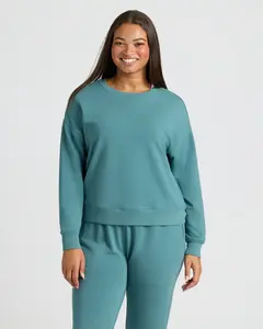 True Classic Women’s Slouch Pullover Crew – Soft Fleece Sweatshirt for Everyday Comfort, Casual Wear, Lounge-to-Street Style, or Women’s Cozy Wardrobe Essentials