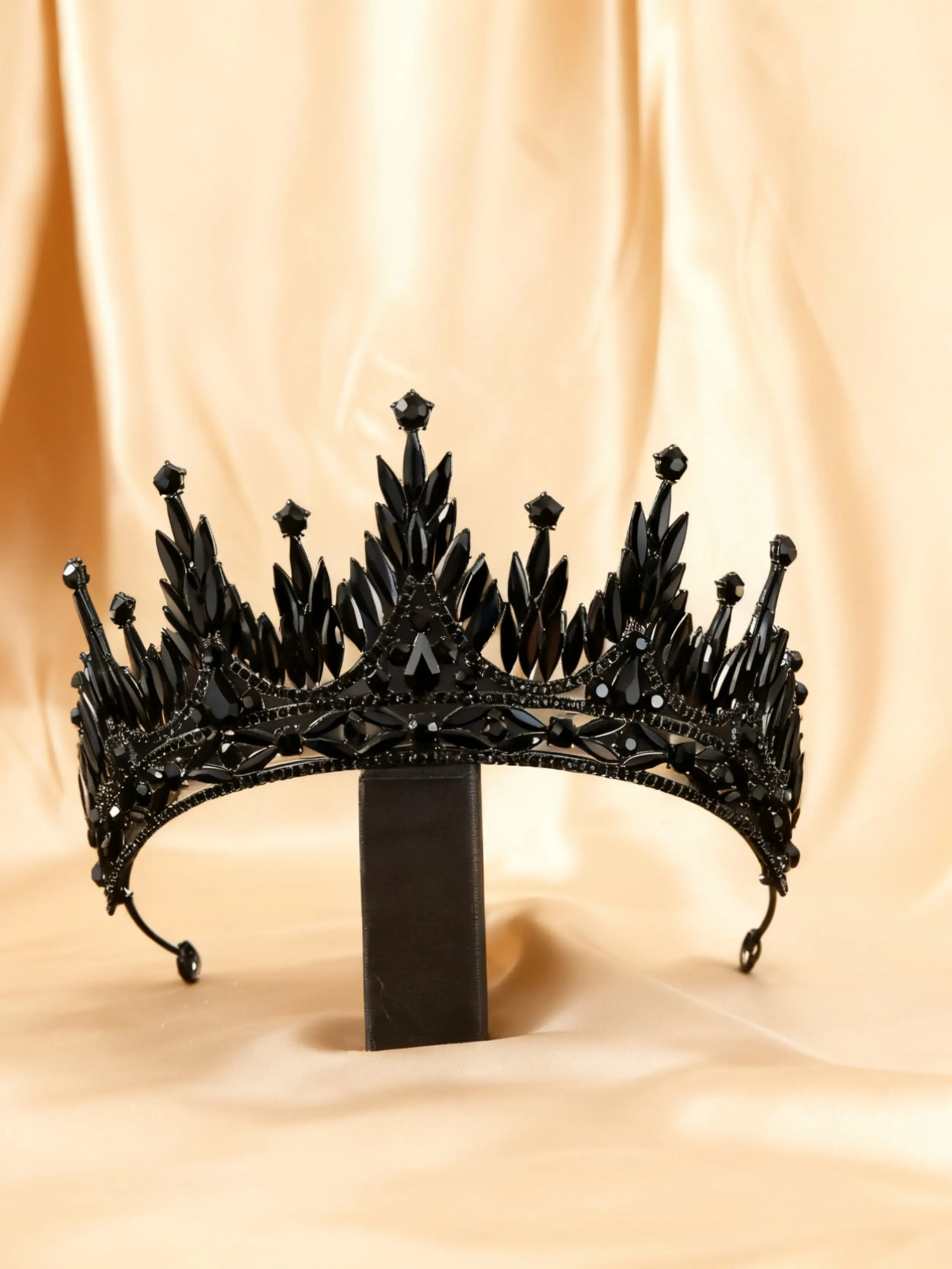 Boho Vintage Gothic Luxury Crown Hair Accessory, Elegant Crown Design, Elegant Alloy Bridal Headpiece, Perfect for Birthday Parties, Performances, Weddings, Bridal Hair Accessories, Bridal Hair Pieces, Tiara, Birthday Crowns