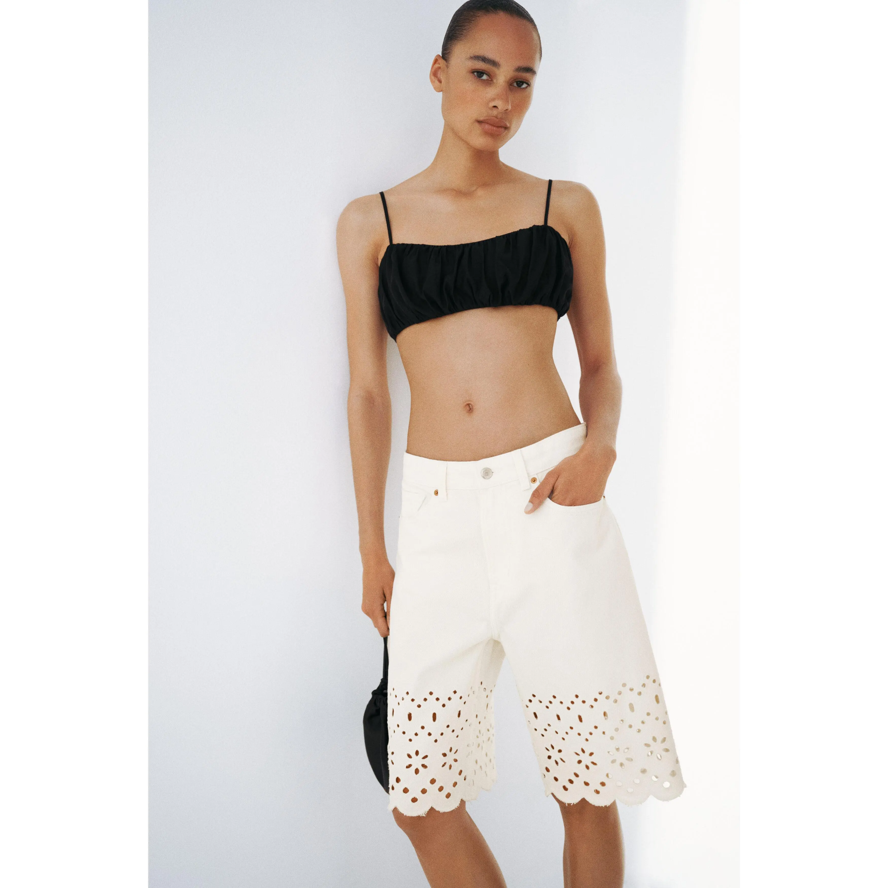 H&M Broderie anglaise Bermuda shorts