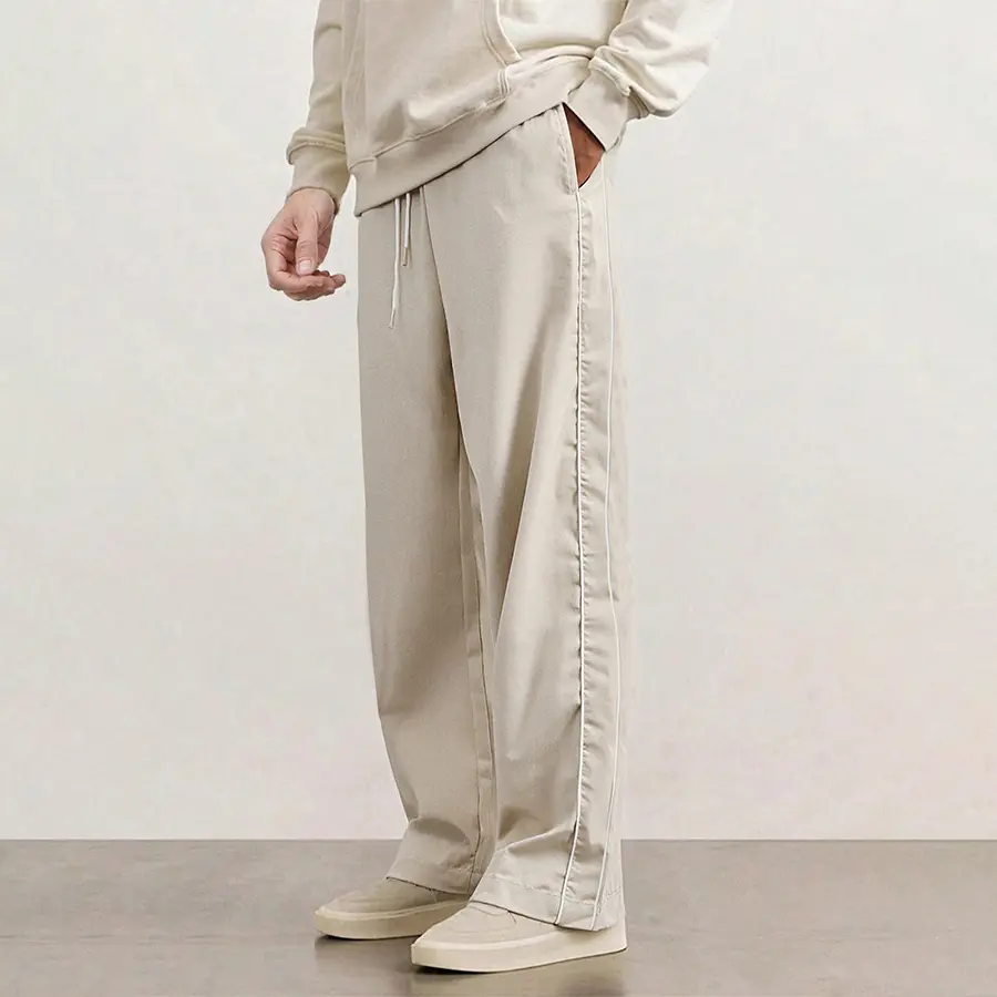 Apricot color