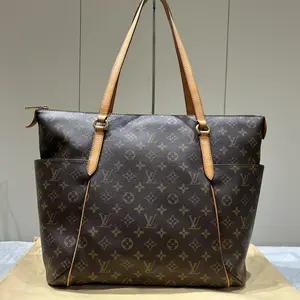 Pre-owned Louis Vuitton Leather Tote Bags totally tote bag 77499437