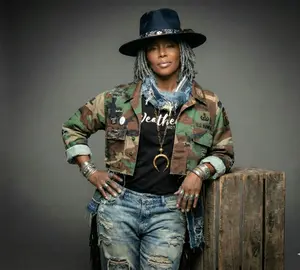 Vintage Camo Cropped Jacket