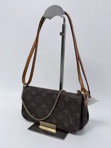 Pre-owned Louis Vuitton leather Crossbody Bags Monogram Canvas Favorite PM 2 Way Bag Crossbody Bag ZS024LV