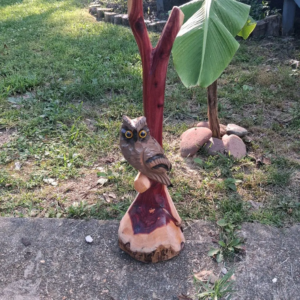 2' Tall Single Owl (Perched)