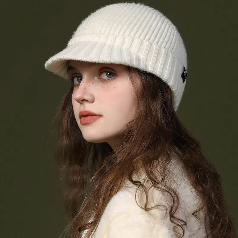 Winter Beanie with Brim for Men Women - Thick Warm Stylish Knit Beanie Hat, Soft Stretch Cute Mens Winter Hats with Visor