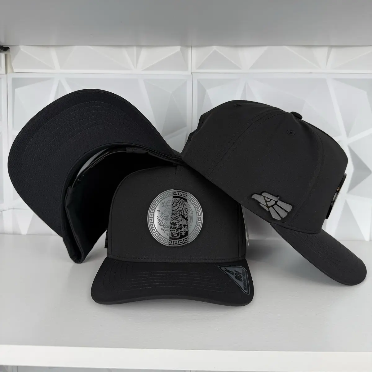 México plate SnapBack hat-black México plate SnapBack hat-black
