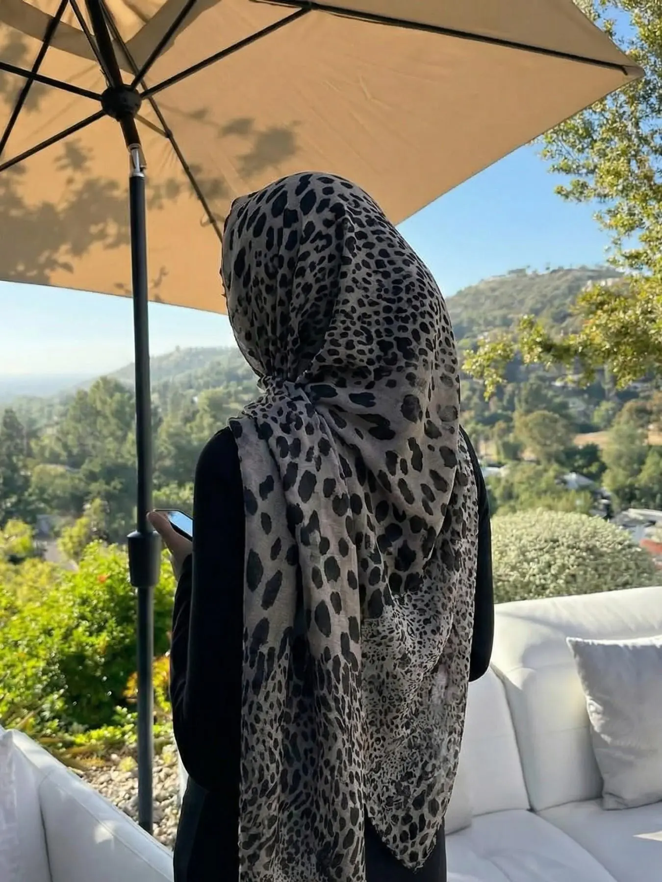 Vintage Leopard Print Hijab for Women, Fashionable Muslim Scarf, European and American Style, Versatile Accessory, 1 Piece