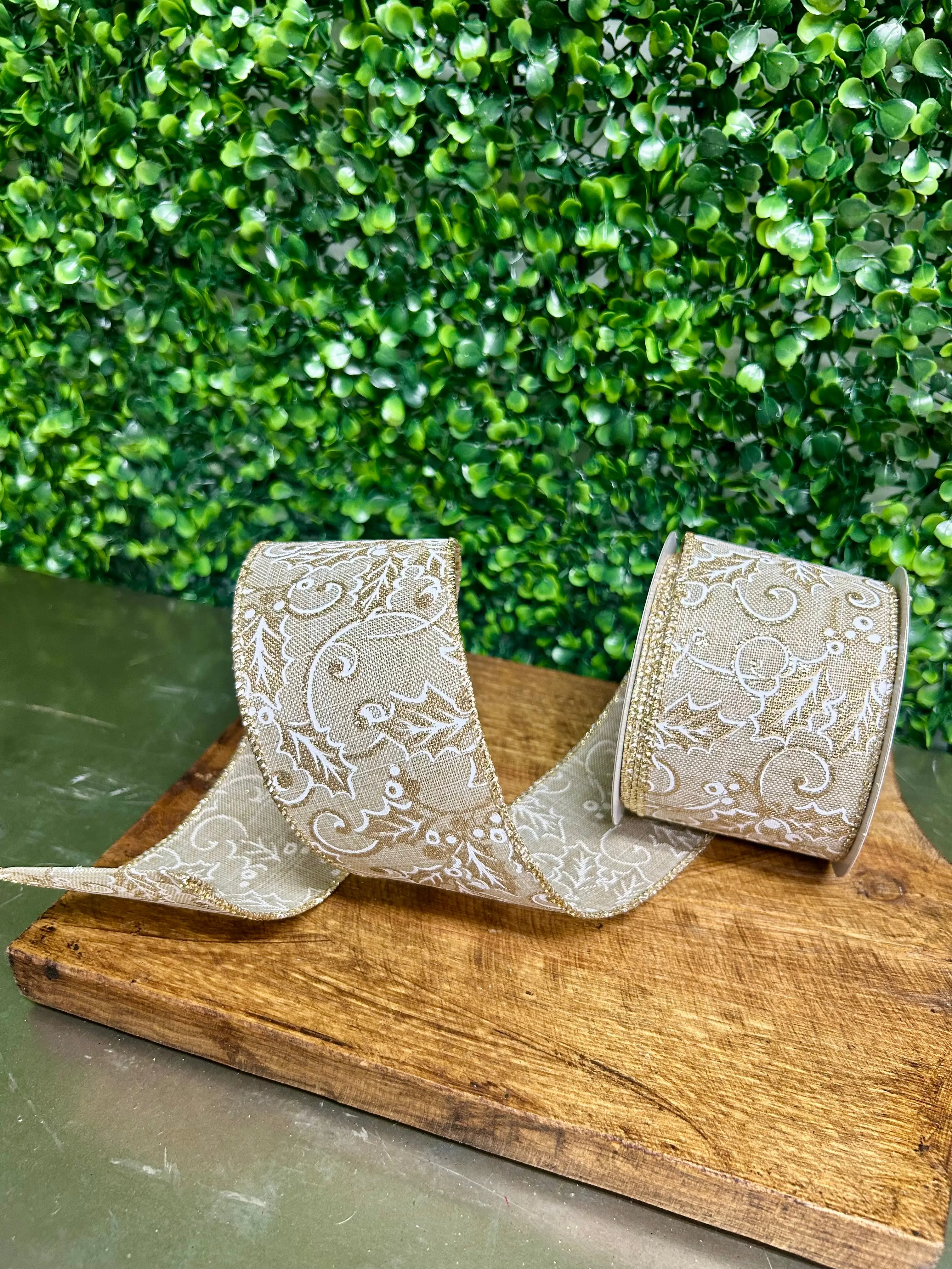 2.5 Inch By 10 Yard Champagne And Gold Holly Berry Leaf Ribbon