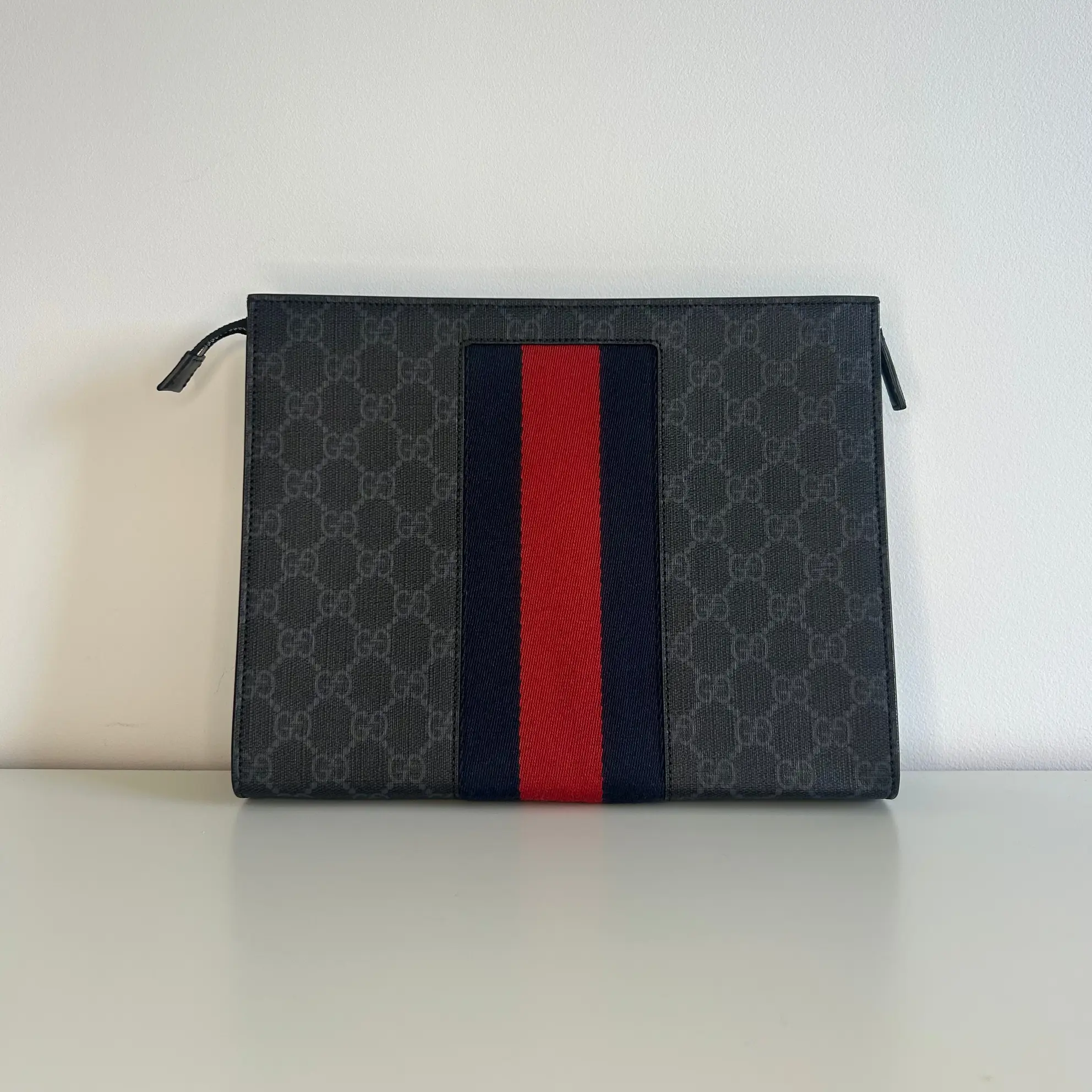 Pre-owned Canvas Clutches & Wristlets Gucci GG Supreme Web Stripe Clutch
