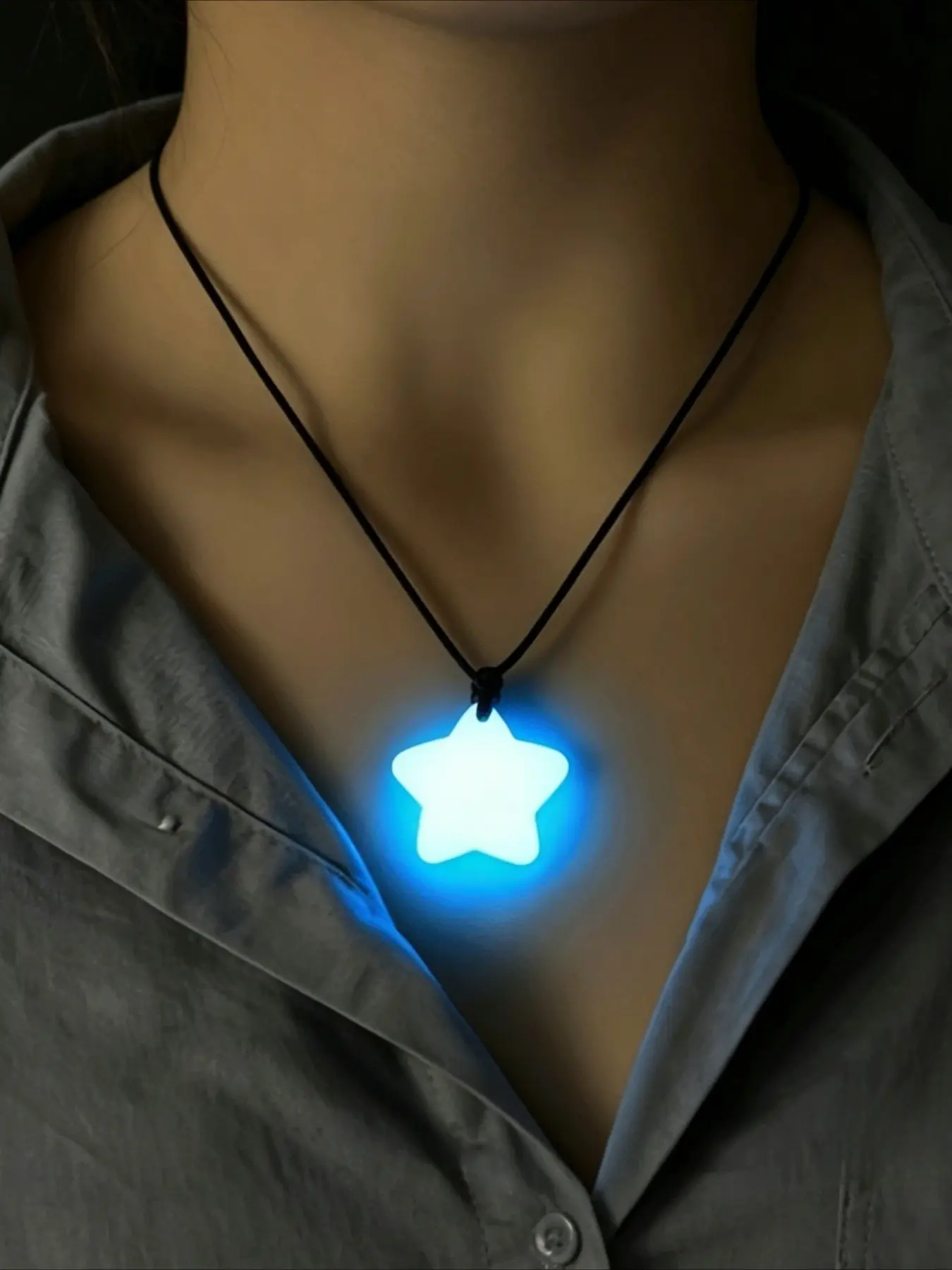 Fashion Glow-In-The-Dark Star Pendant Necklace, Unisex Lucky Star Charm, Couple and Friend Gift, Fluorescent Stone Jewelry, Friendship Necklaces, Fashion Cool Accessories, Fashion Jewelry Party