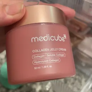 Product Review of [medicube] Affordable Glass Glow Skincare Set | Includes 8 products for Gentle Skin Glow Routine from R**e B**g