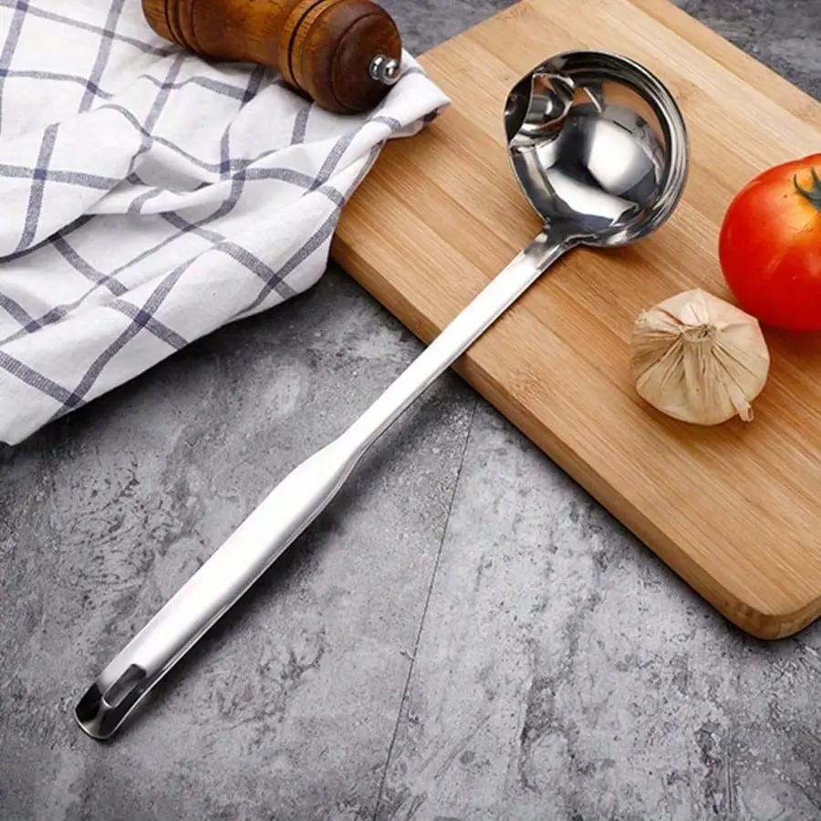 1pc Stainless Steel Oil Separator Ladle - Non-Stick Fat Skimmer Spoon with Pour Spout, Household Kitchen Utensil for Soup Cooking Filter