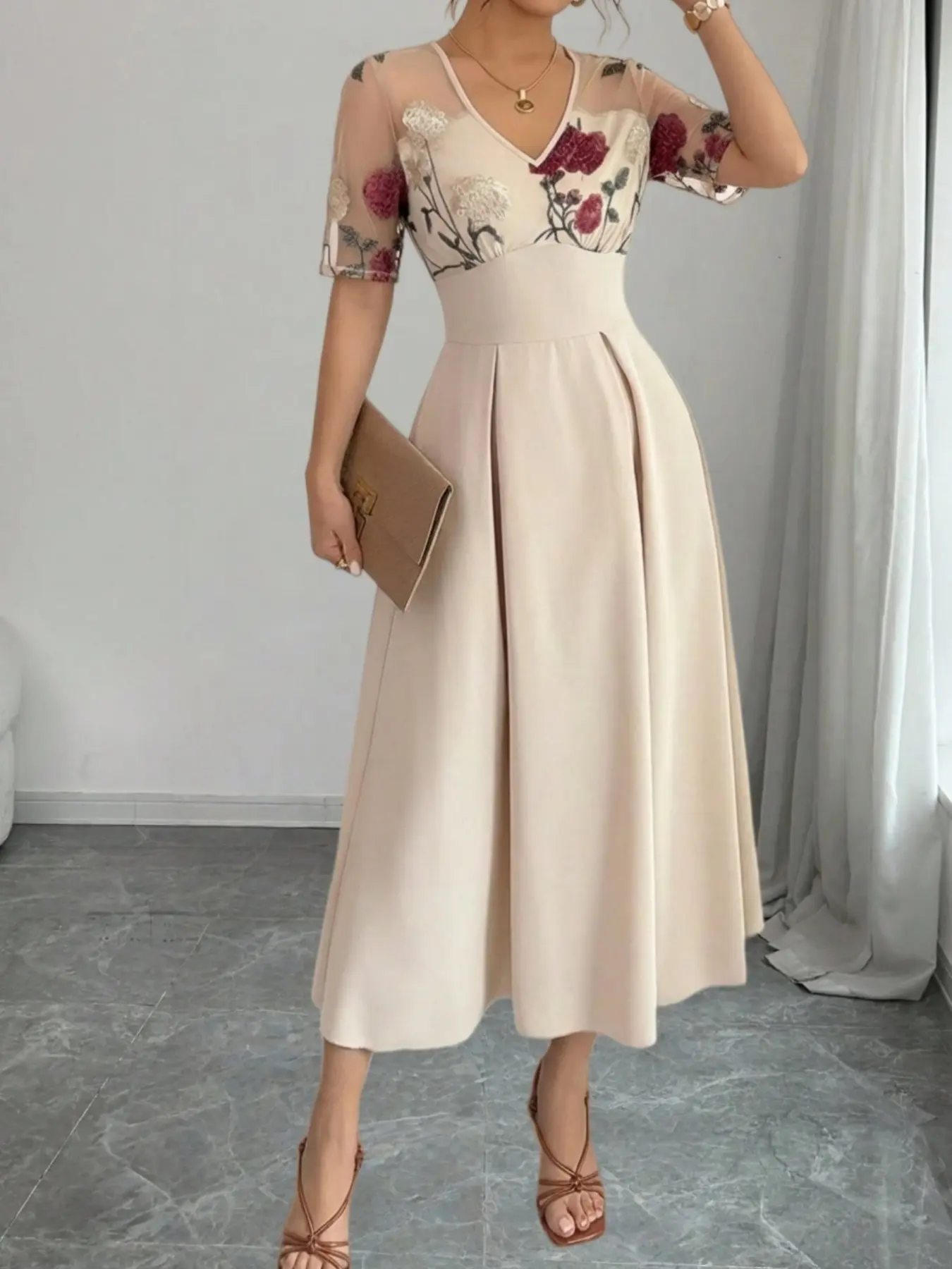 Elegant Women's Party Dress, Elegant Fashion Dress, Aesthetic Mesh Floral Embroidered Patchwork Solid Fabric, Short Sleeve V-Neck, Chic Stylish Evening Gown Cocktail Party Dresses for Special Occasions Formal Wear, Cocktail Fit Dress