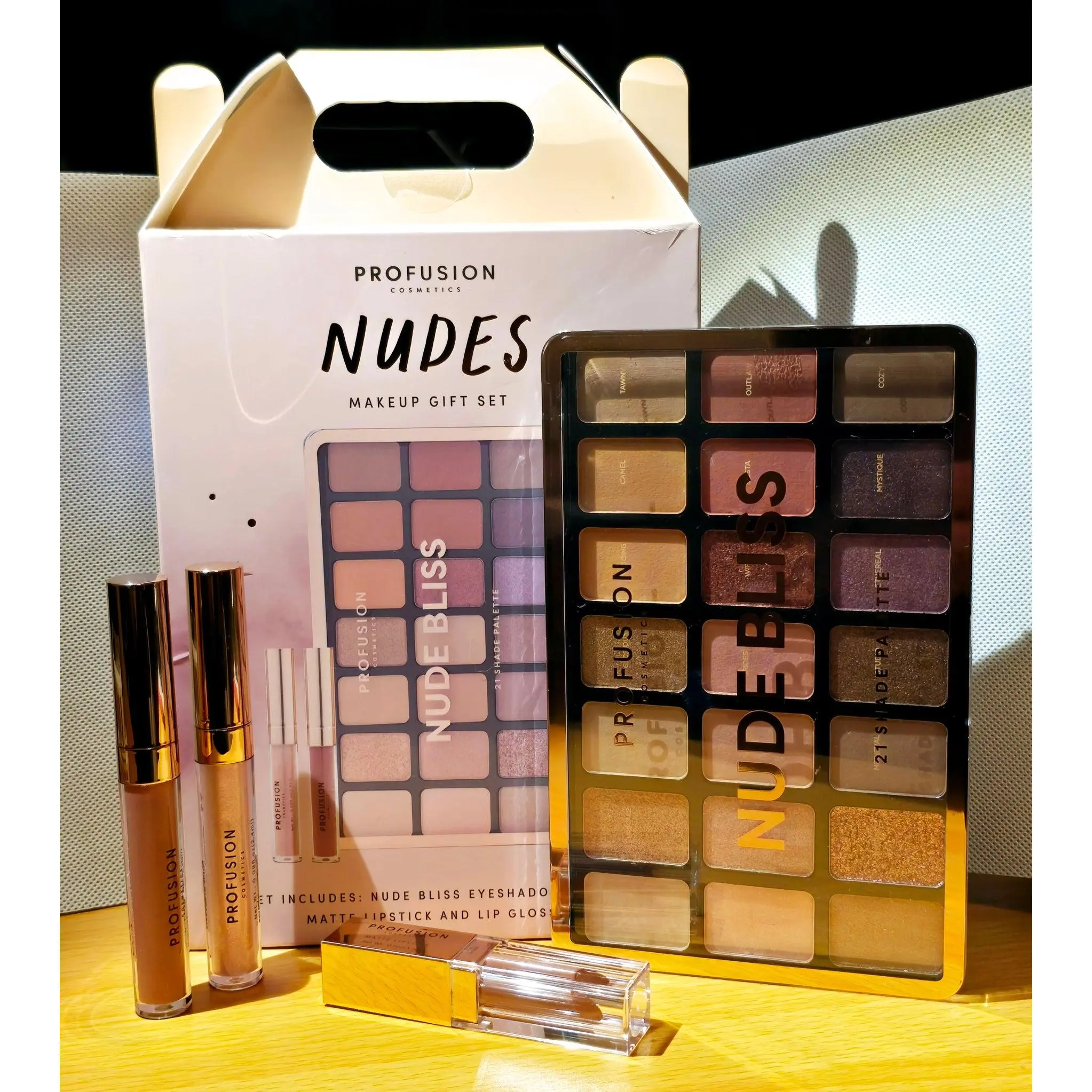Profusion Cosmetics Nudes Makeup Palette, 21 Shades