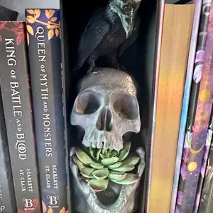 3D Printed Creations- Planters, Bookends, Booknooks, ect.