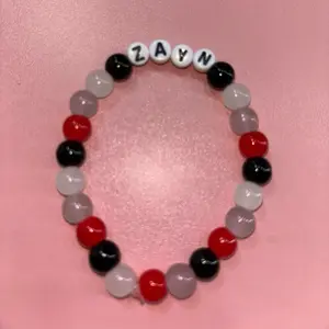 Zayn glass bracelet