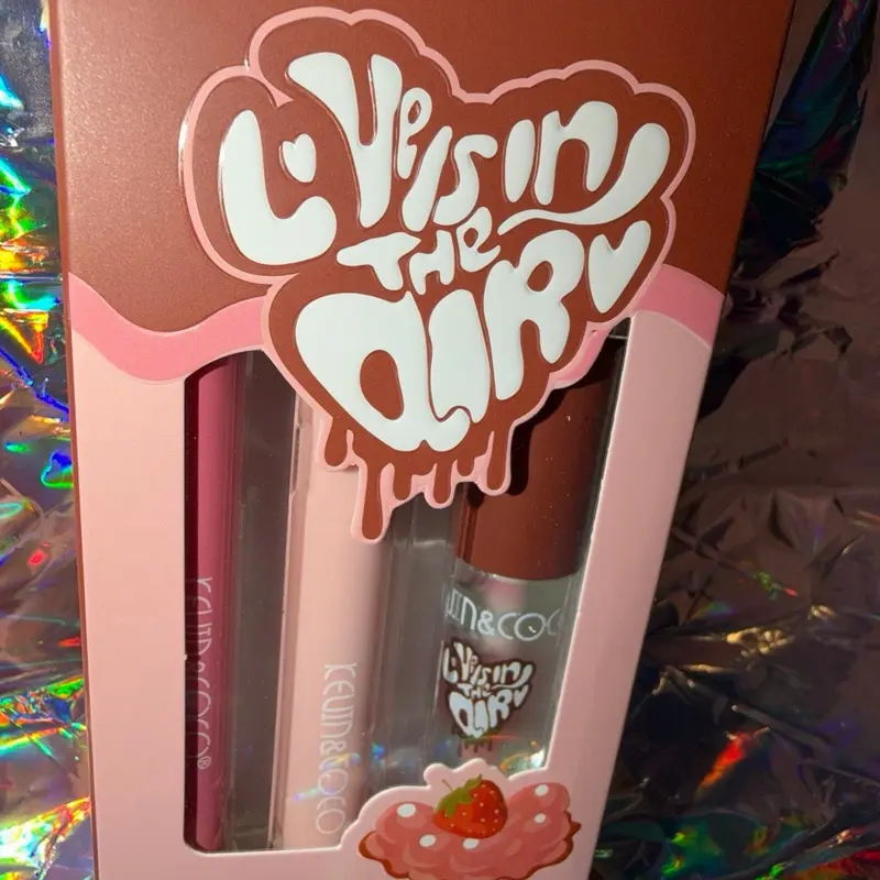 Lip Kit makeup gloss Chocolate Chip 3pcs/Set Lip Cosmetic Kit - Matte Lip Liner + Matte Natural Lip Glaze + Moisturizing Tinted Lip Oil, Long-Lasting & Easy to Apply, & Lip Liner and Lip Glaze, Not Easy to Fade, Create Stunning Lip Makeupa lipgloss zodia