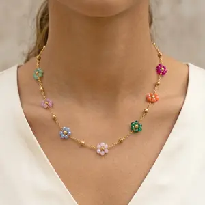 Daisy Necklace, Dainty Choker Jewelry for Women as Flower Necklace set Gift, 14K Gold Plated Stainless Steel Gold Necklace set as Birthday Gifts for Her Daisy Costume Gift