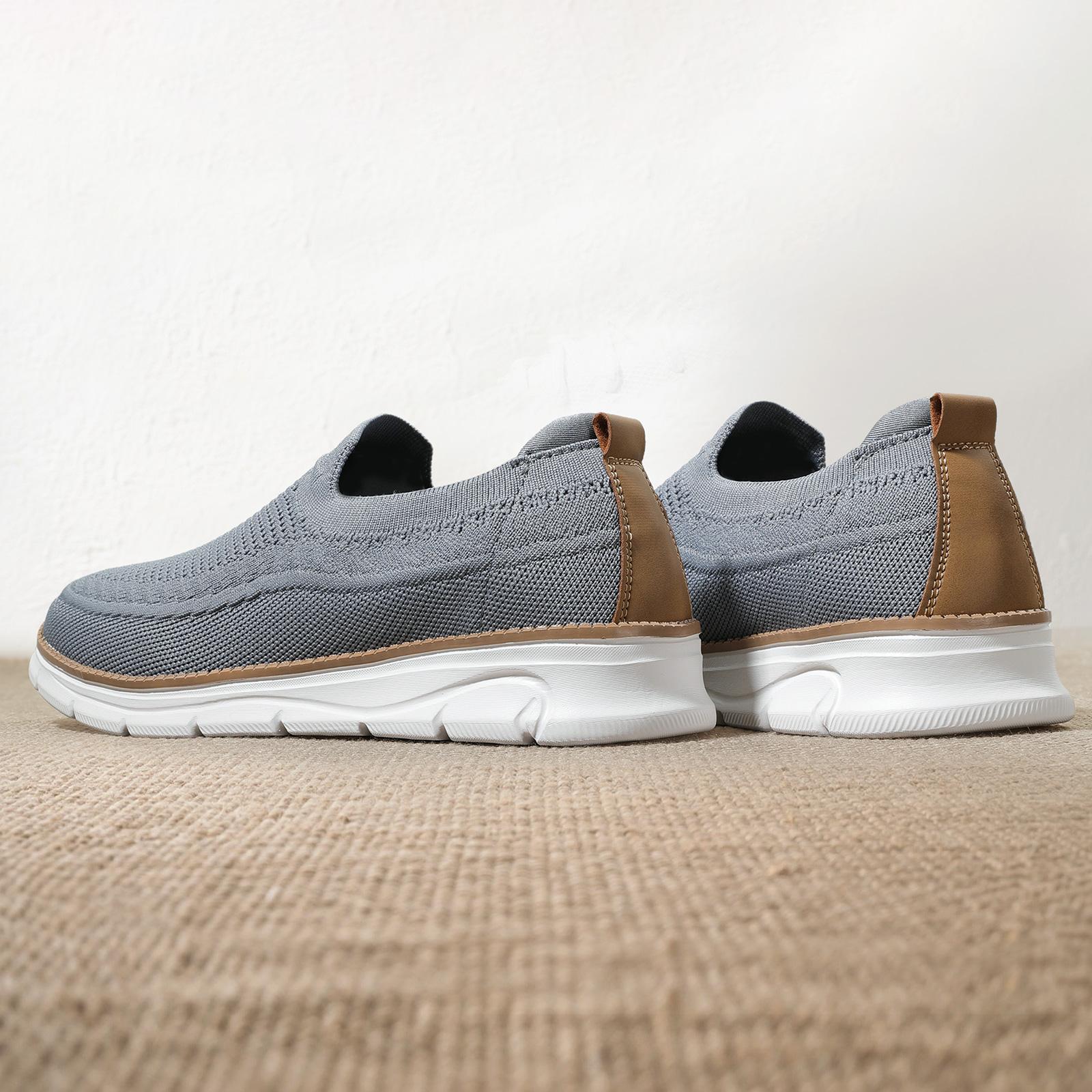 New men’s casual low top shoes fashionable driving moccasins and flat sneakers that are lightweight, breathable, and comfortable for everyday wear and running. Perfect for students and outdoor sports. Closed Trainer Boy Training Runner Athletic Footwear