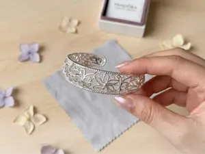 ”Ethnifly“ Boho Floral Filigree Open Cuff Bracelet