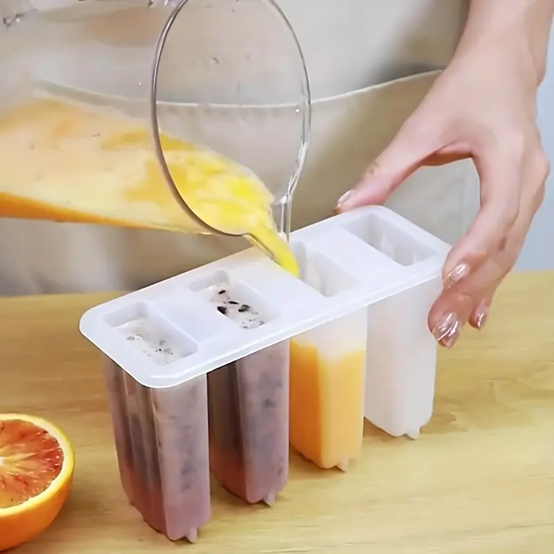 1pc 4-in-a-row old popsicle mold with cover Freezer Frost Ice Mold for household children's cute popsicle and ice cream molds Kitchen Gadgets