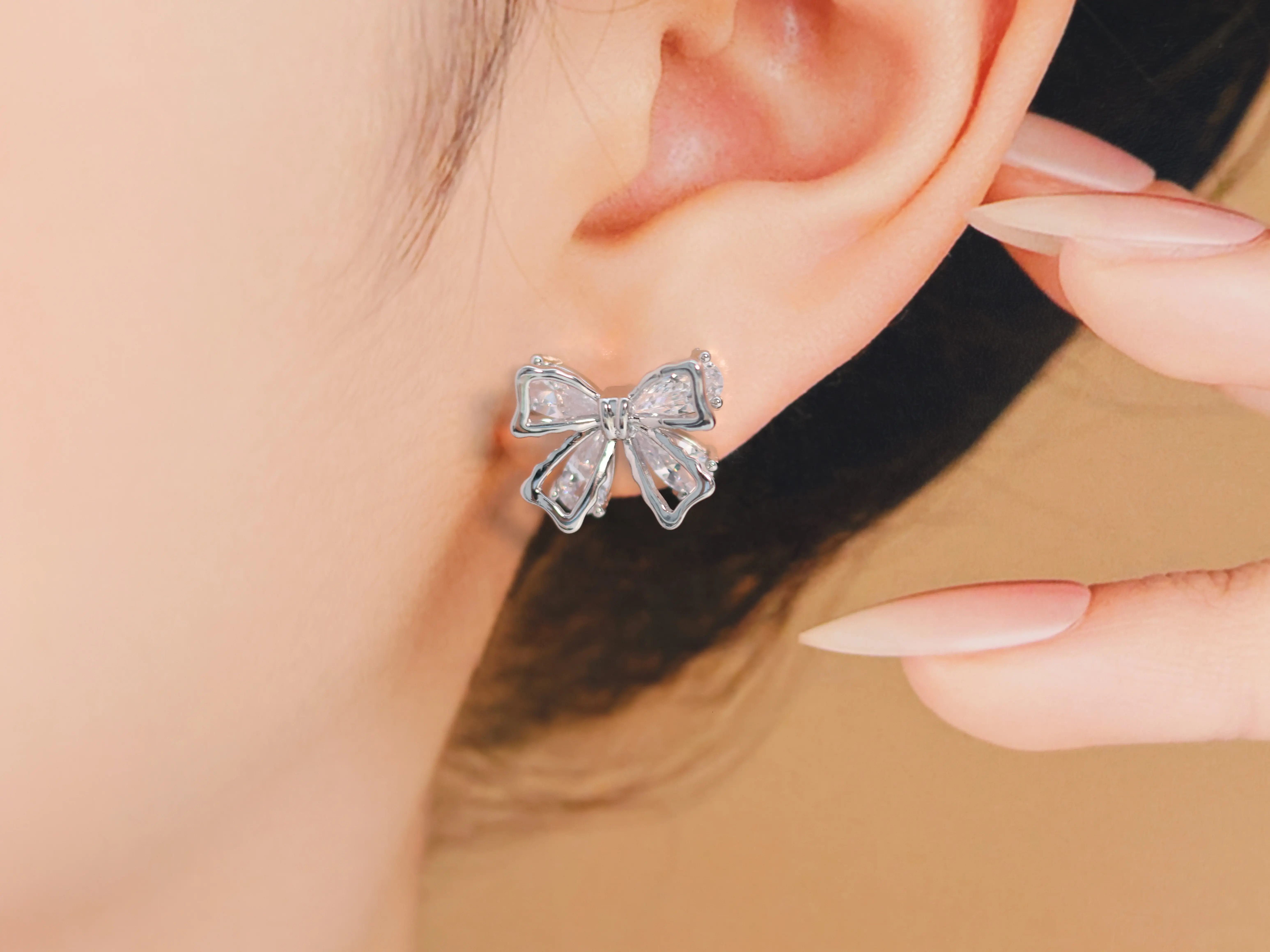 Wedding Daily Wear Women's 14K Gold-Plated Rhinestone Bow Stud Earrings, Dainty Sparkly Crystal Bowknot Stud Earrings, Bridal Gift Jewelry
