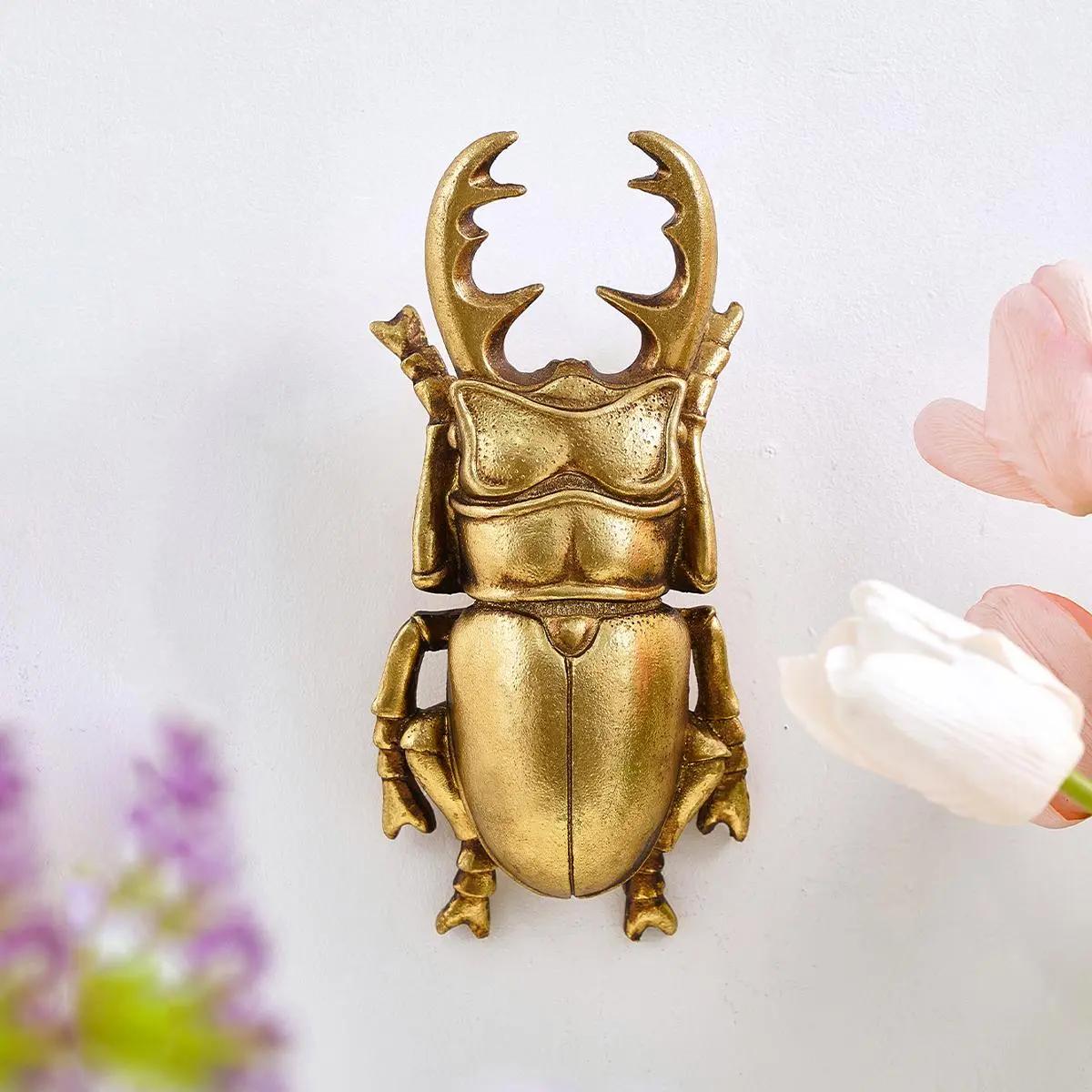 Creative Beetle Design Wall Hanging, Interior Decoration, 1 Count Resin Wall Decor, Wall Hanging Ornament for Home Living Room Bedroom Study Room, Living Room Decorations, Hangable, Wall Mounted Decoration, Wall Art Hanging, Wall Ornaments