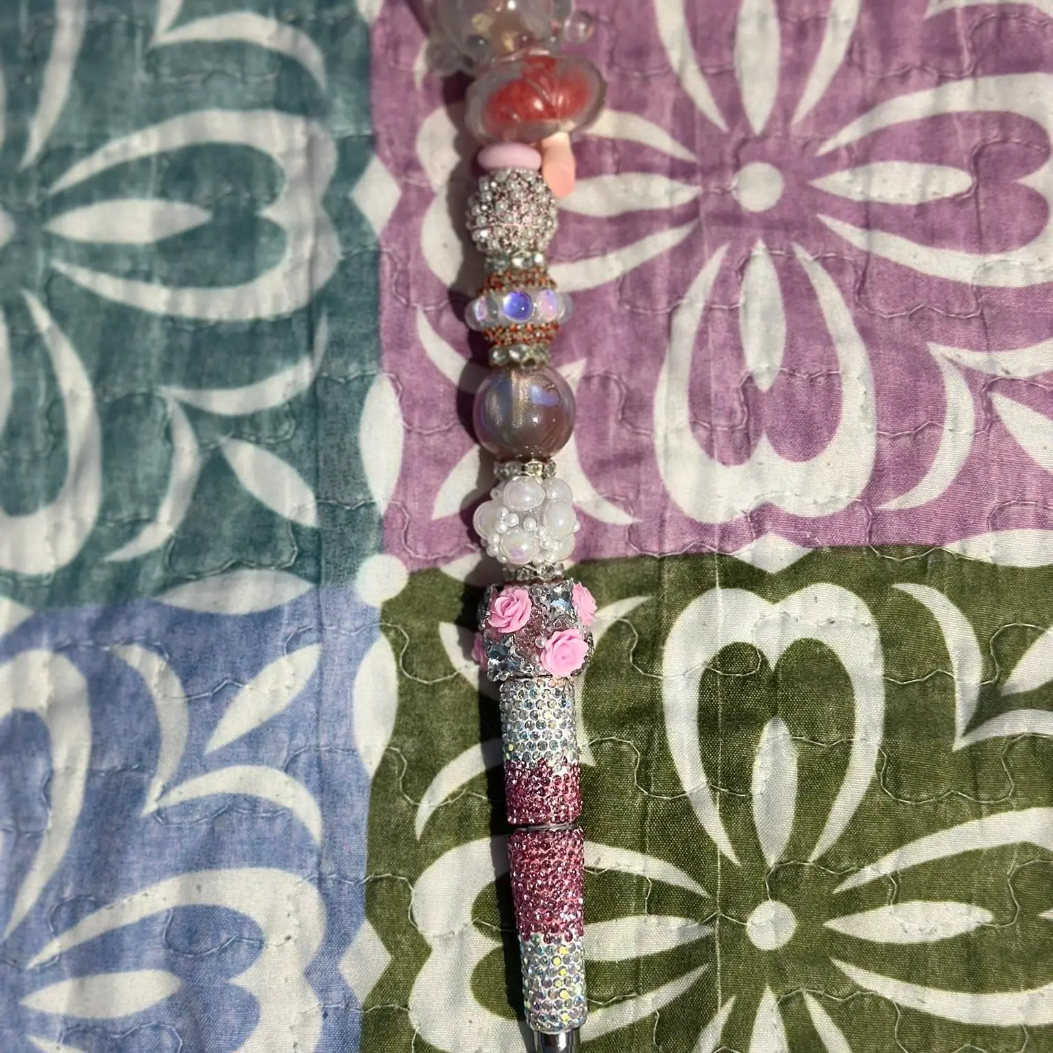 White pink Rhinestone pen