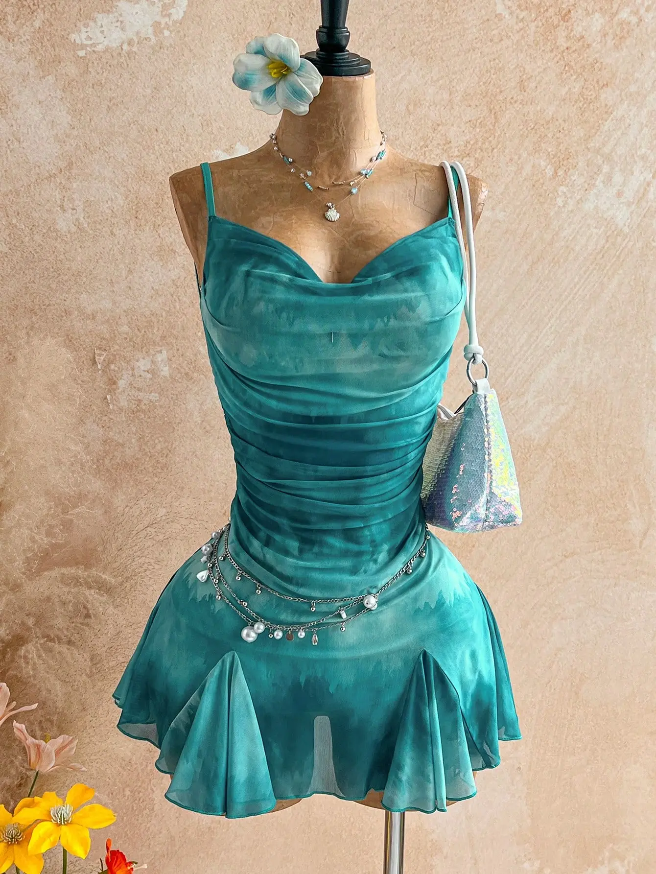 Women's Spaghetti Strap Mini Dress | 70s Inspired Dress With Plunging Neckline, Backless Design, Double Chain Detail And Chic Fitted Silhouette | Summer Party Vacation Holiday Night Out Beach Club Festival Date Night Going Out Outfit For Women*