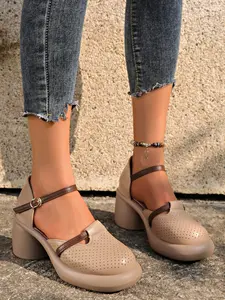 Women's Hollow Out Breathable Sandals, Pointed Toe Wide Heel Thick Sole Shoes, Comfortable Casual Commute Footwear