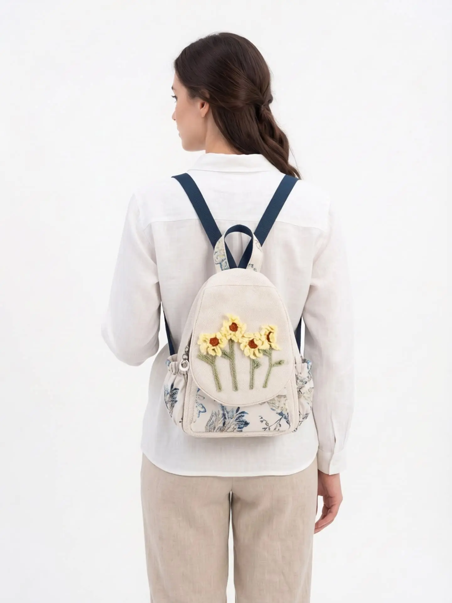 Bohemian Ethnic Handmade Knitted Flower Backpack, Unique Design Flip Cover Dual Shoulder Bag, Random Cut, Stylish and Practical, Casual Printed Backpack