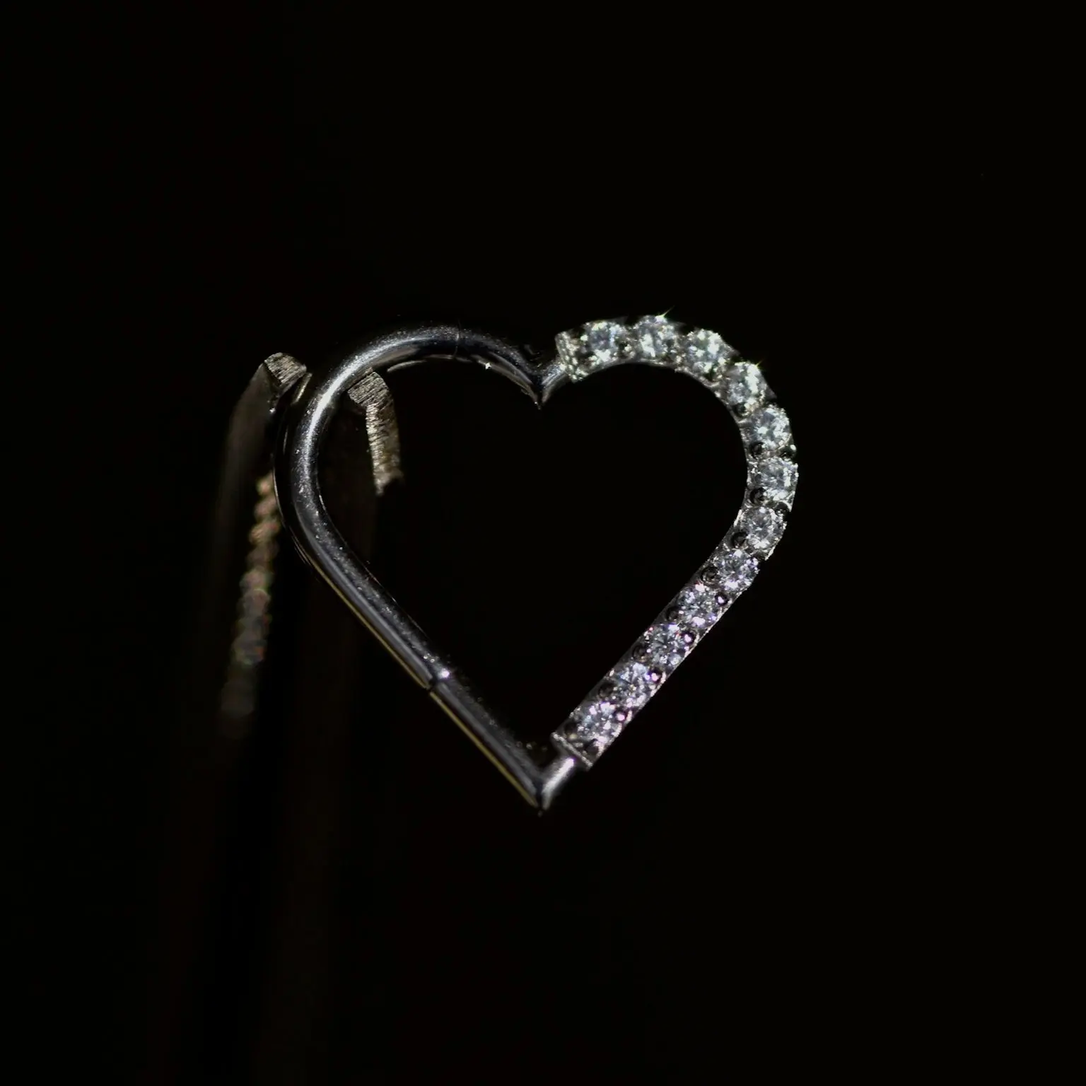 Heart Hinge Clicker