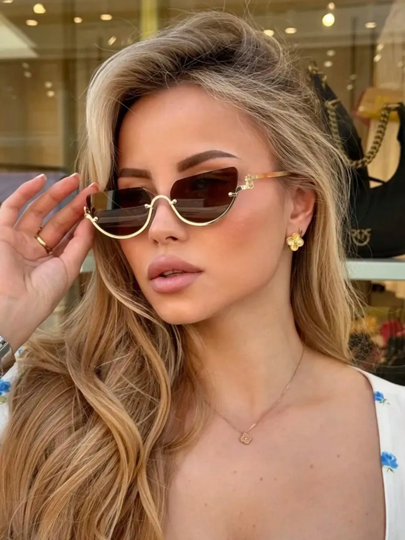 Half Frame Metal Fashion Glasses, Vintage Style Trendy Casual Sunglasses for Casual Daily Wear, Street Photography and Vacation Travel, Summer Beach Accessories, Sun Protective Eyewear