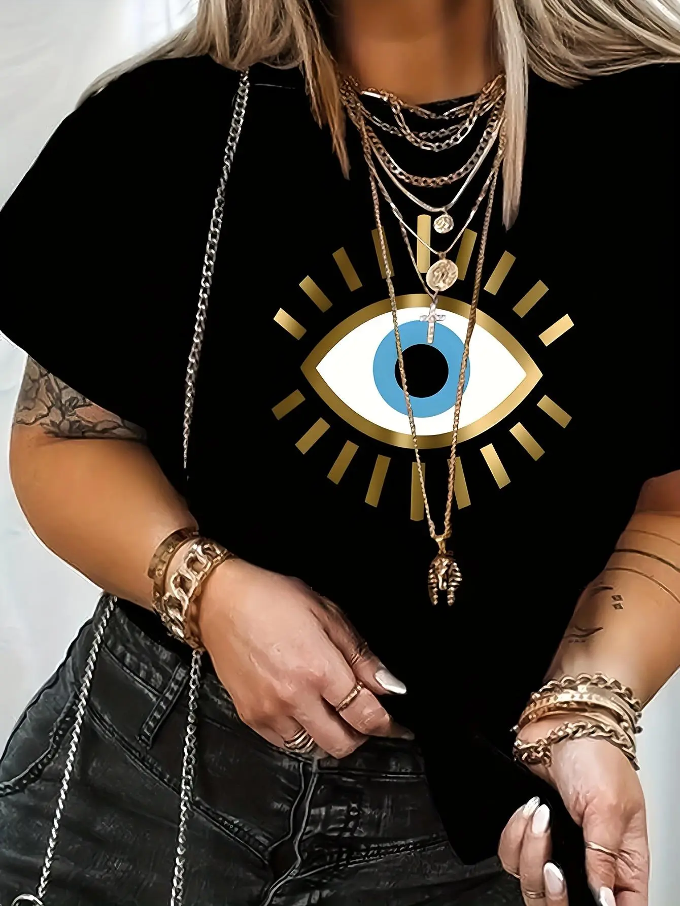 Black Evil Eye Graphic T-Shirt - Casual Round Neck Short Sleeve Tee, Comfortable Breathable Top - Perfect for Casual Attire, Travel, Beach, Summer Vacation, Casual Outings, and as a Unique Gift for Her, Mother, Sister, or Friend