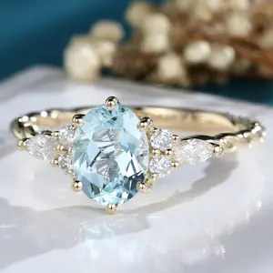 1pc Women's Elegant Ring - Golden-Tone Alloy Engagement & Wedding Band with Round Cubic Synthetic Zirconia Halo Setting, Affordable Luxury Jewelry for Everyday, Anniversary, Wedding, Party - Perfect Christmas Anniversary Gift for Her, Wedding Jewelry, Sop