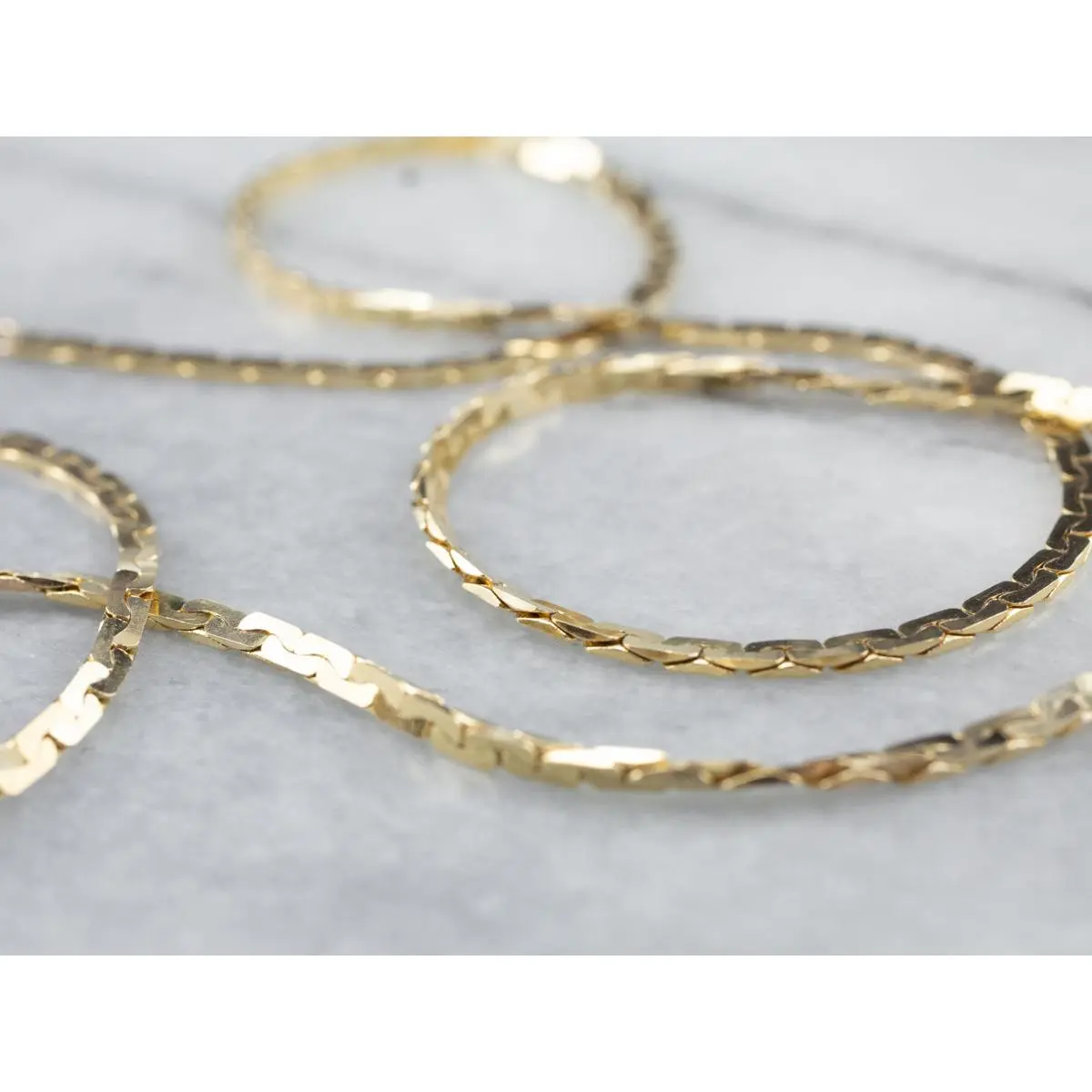 Unisex Flat Gold Serpentine Chain