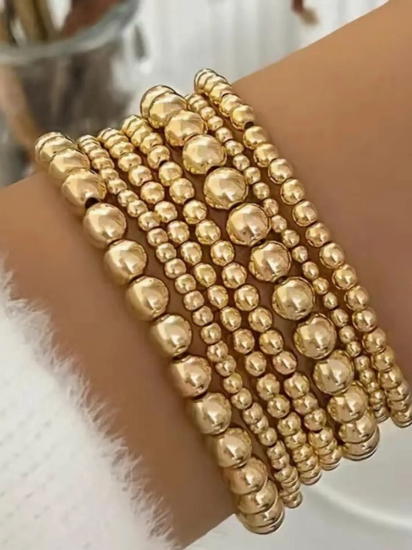 Seven-piece Gold Bead Elastic Bracelet Set, Daily Style, Fashionable Bracelet Style, Round Shiny Gold Beads, High-elastic String, For Single or Layered Wear, Suitable for Commute & Shopping, Trendy Stack Bangle, Beaded Bracelet Sets