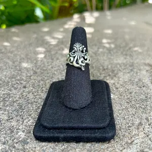 Octopus with Filagree Detail Adjustable Ring- Med