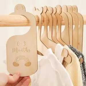 Wooden hanger divider marker, each set of 7 hanger size markers, hanger size marker, home bedroom wardrobe clothes hanger divider, clothes hanger organizer