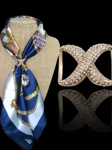 Multifunctional Simple Scarf Buckle Ring, Versatile Summer Clothing Corner Knot Tie, Trendy Small Square Towel Accessory, Adjustable Clip