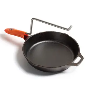 PoulTree Chicken Rod "The Perch" & Lodge Iron Skillet (Bundle)