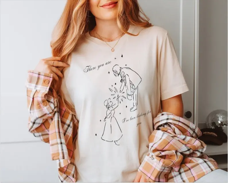 Howls Moving castle Tee,Light Academia, literature shirt, Howl and Sophie Graphic, rhysand merch, Ideal Gift for Miyazaki Fans