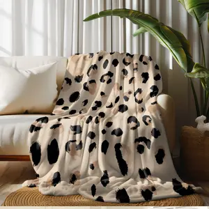 Beige Recommended Christmas Elements Cheetah Print Blanket, 280Gsm With A Leopard Print Design, Suitable For Bed, Sofa, Travel And Camping Adventures, Soft Cozy Fluffy Christmas Gift For Women, Men, Teen,, Perfect Gift For Her.