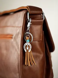 Western Cowboy Style Alloy Horseshoe Star Pendant Long Fringe Velvet Men's Keychain Bag Pendant Car Key Chain, Fashionable Accessory