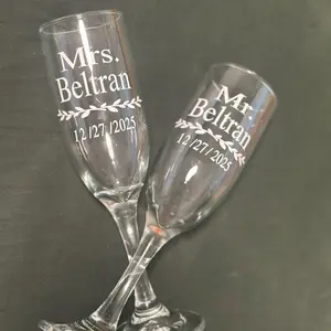 Personalized Mr and Mrs Wedding Flutes - Custom vinyl Glasses for Bride & Groom with Names and Date Drinkware