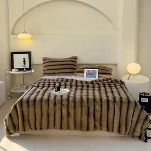 Solid Color Faux Fleece Blanket, 1 Count Soft Comfortable Throw Blanket, Warm Napping Blanket for Home Office Travel, Gift for Friend & Family,Christmas Gifts For GF, Decorative Giftable Blankets, Heartwarming Blanket Gift